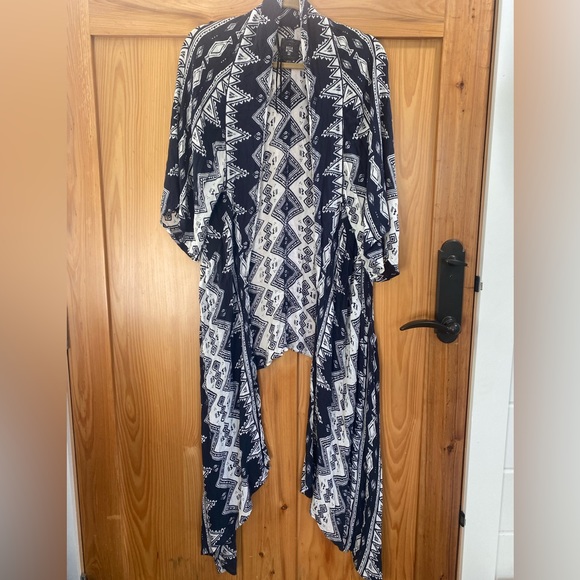 Billabong tribal print kimono - Picture 1 of 2
